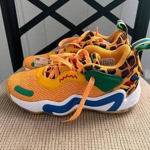 Adidas D.O.N. Issue 3  LEGO Yellow GZ5512 Size 6